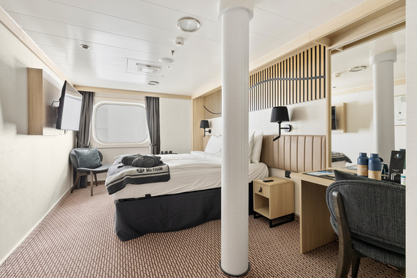 HX Hurtigruten Expeditions MS Fram Polar Outside Outside Cabin FJ 1 ©Espen Mills.jpg